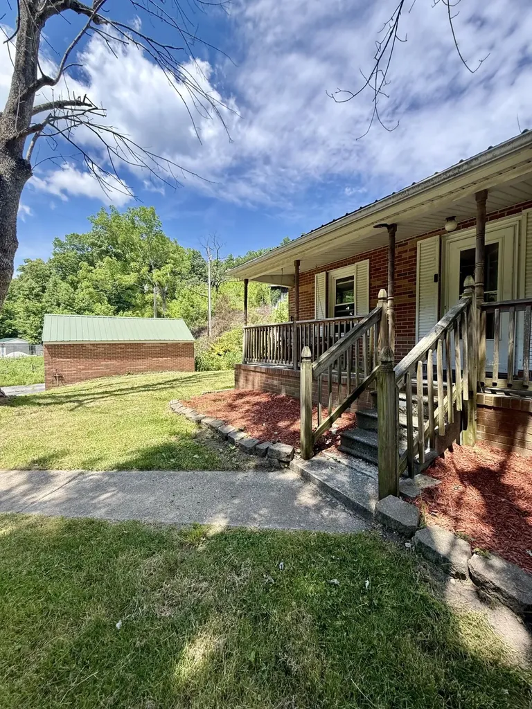 13860 Us-421 Mckee KY 40447