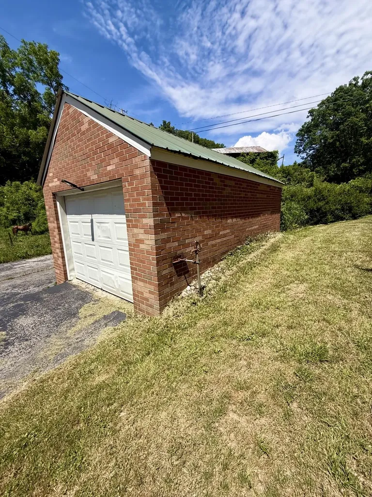 13860 Us-421 Mckee KY 40447
