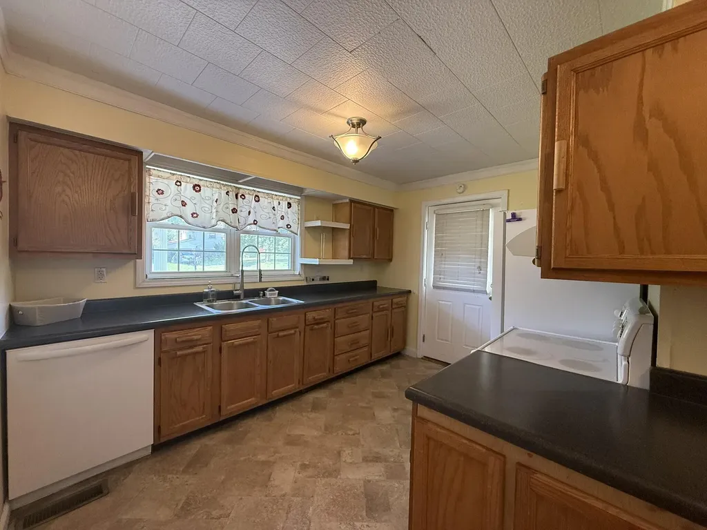 93 Green Acres Drive Monticello KY 42633