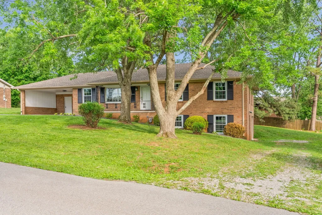 122 Donna Drive Hopkinsville KY 42240