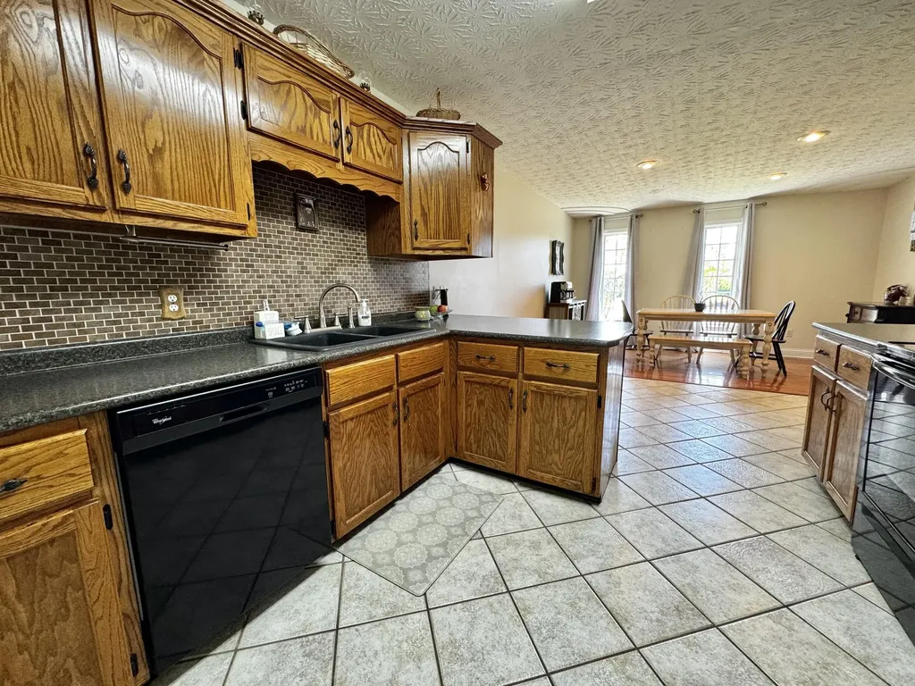 151 Meadowcrest Drive Somerset KY 42503