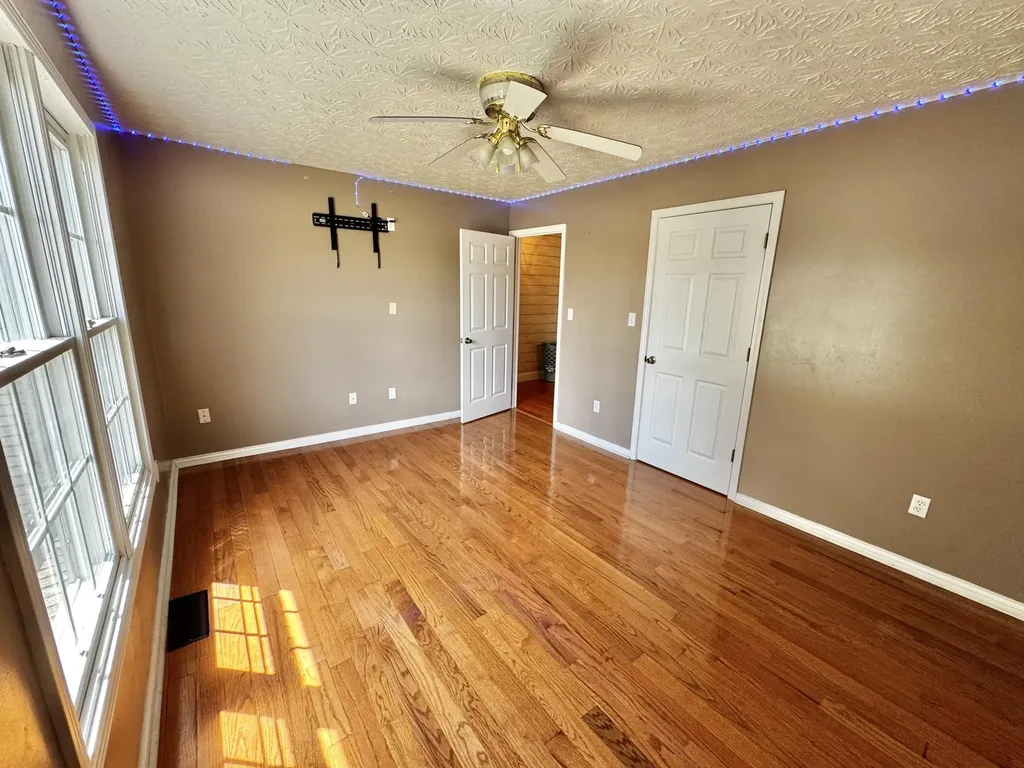 151 Meadowcrest Drive Somerset KY 42503