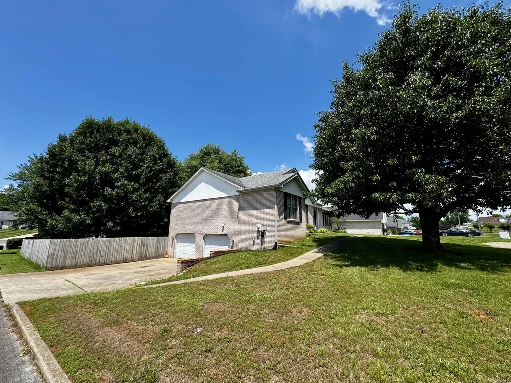 151 Meadowcrest Drive Somerset KY 42503