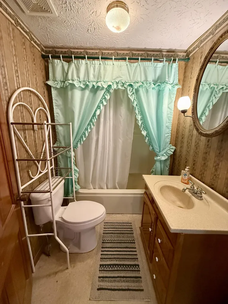 276 Evergreen Road Flat Lick KY 40935