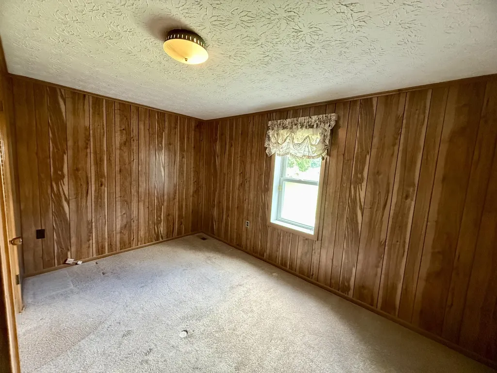 276 Evergreen Road Flat Lick KY 40935