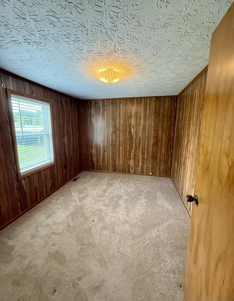 276 Evergreen Road Flat Lick KY 40935