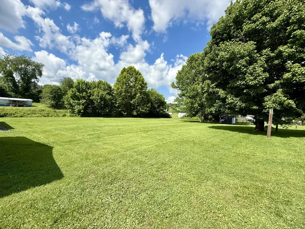 276 Evergreen Road Flat Lick KY 40935