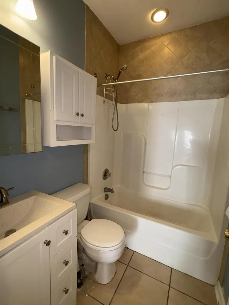 1043 A & B Crescent Avenue Lexington KY 40503