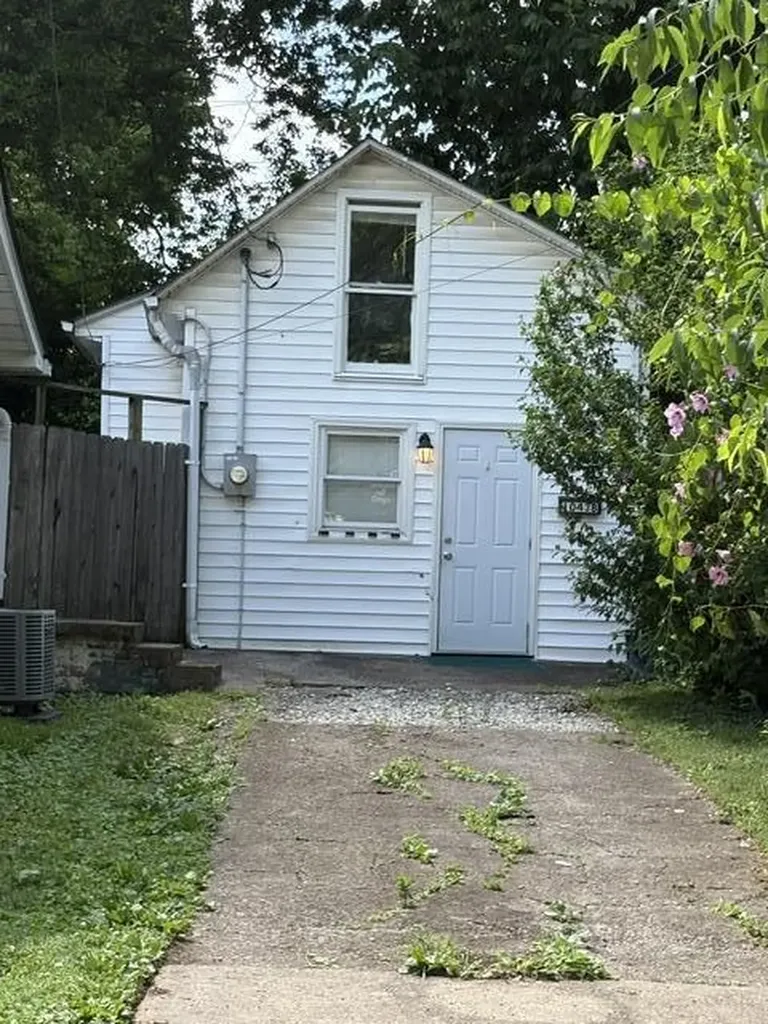 1043 A & B Crescent Avenue Lexington KY 40503