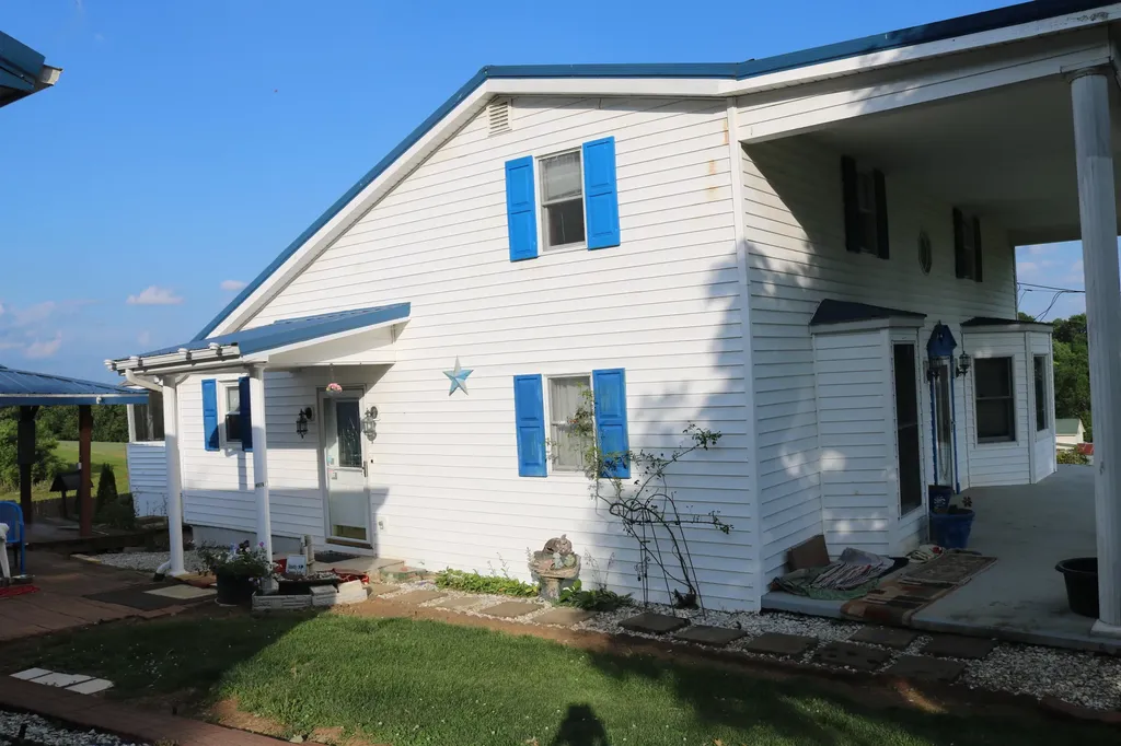152 Watson Lane Ewing KY 41039