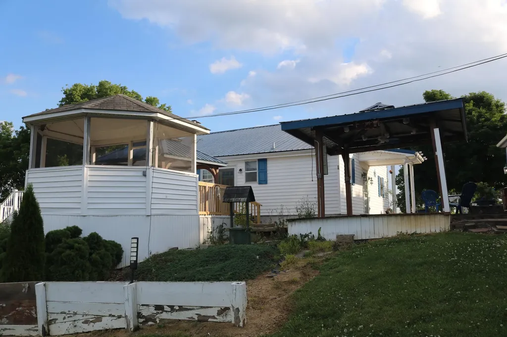 152 Watson Lane Ewing KY 41039