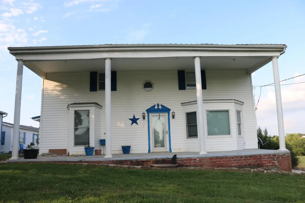 152 Watson Lane Ewing KY 41039