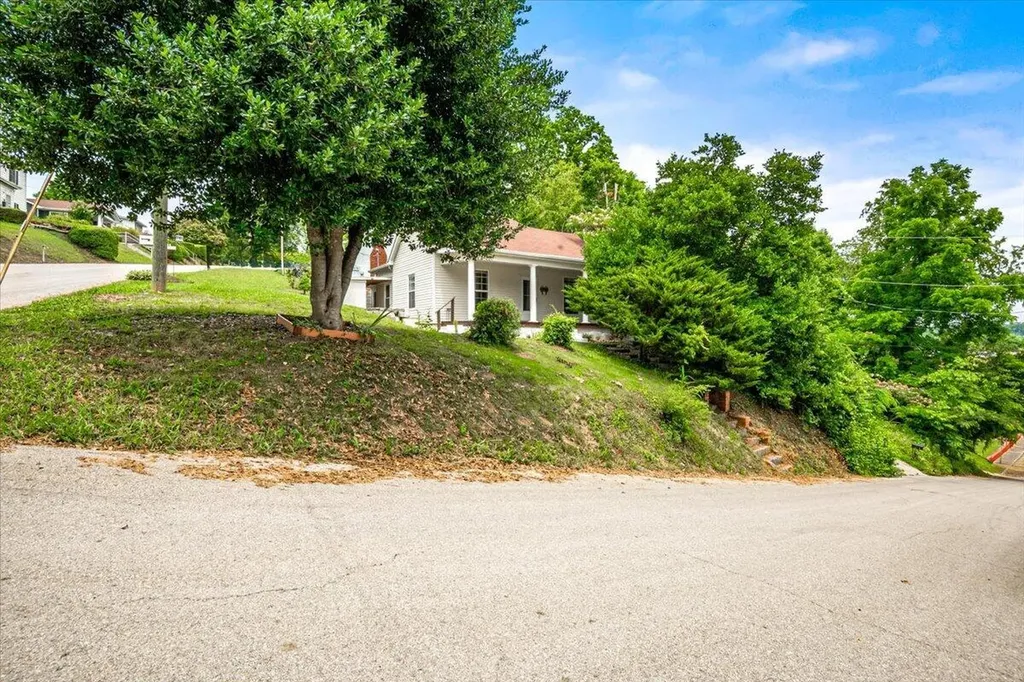 316 W 1st Street Corbin KY 40701