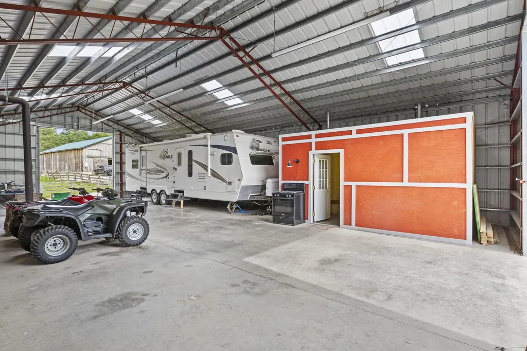 1191 Horns River Road Irvine KY 40336