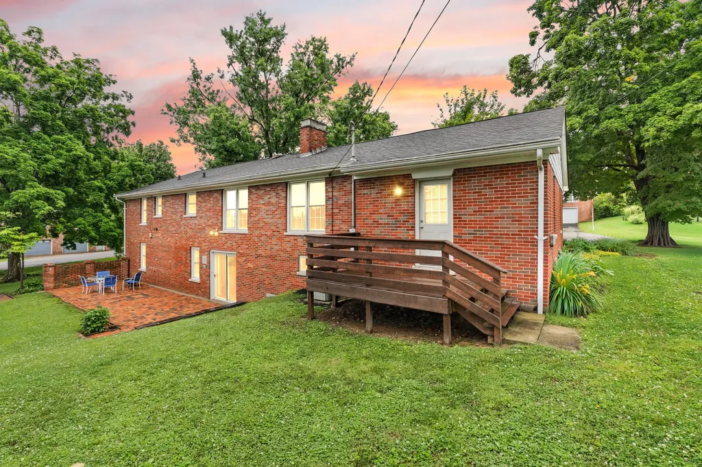 555 Tatato Trail Frankfort KY 40601