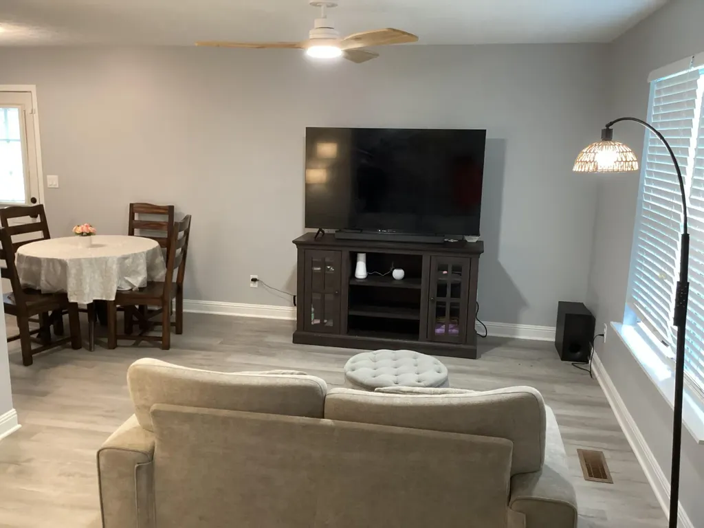 106 Jonathan Court Frankfort KY 40601