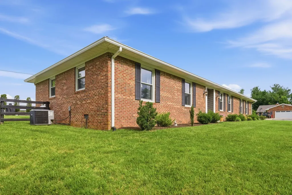 207 Augusta Drive Georgetown KY 40324