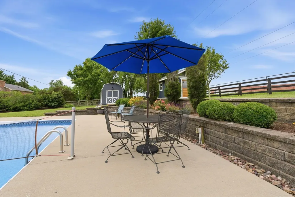 207 Augusta Drive Georgetown KY 40324