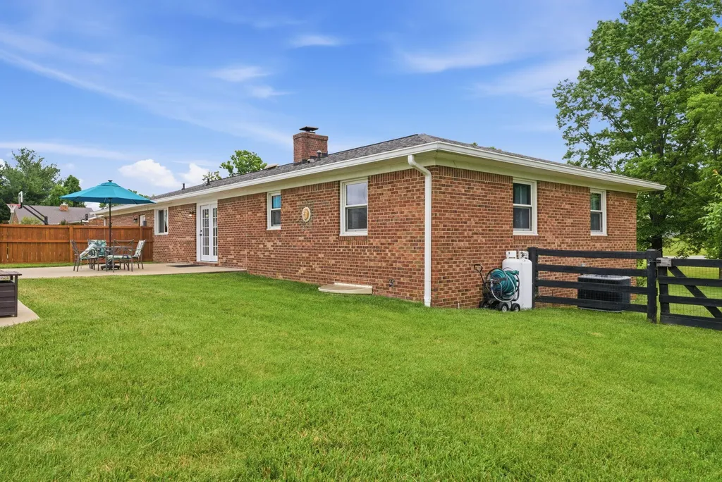 207 Augusta Drive Georgetown KY 40324