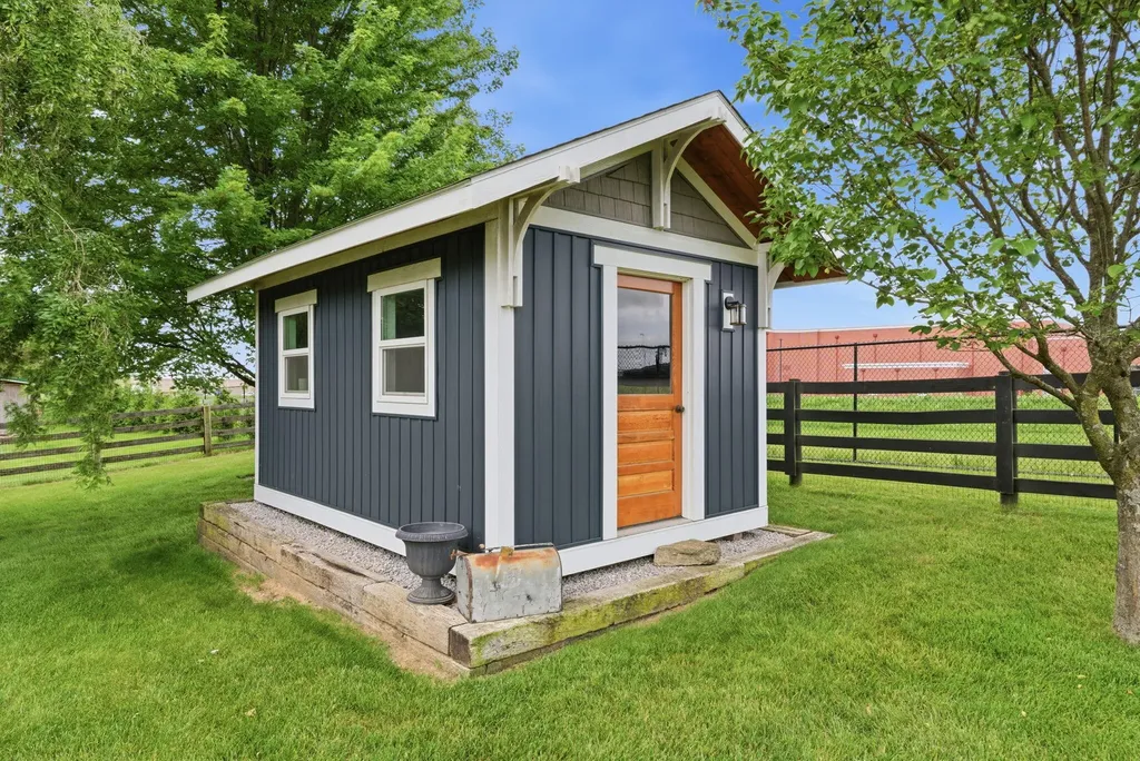 207 Augusta Drive Georgetown KY 40324