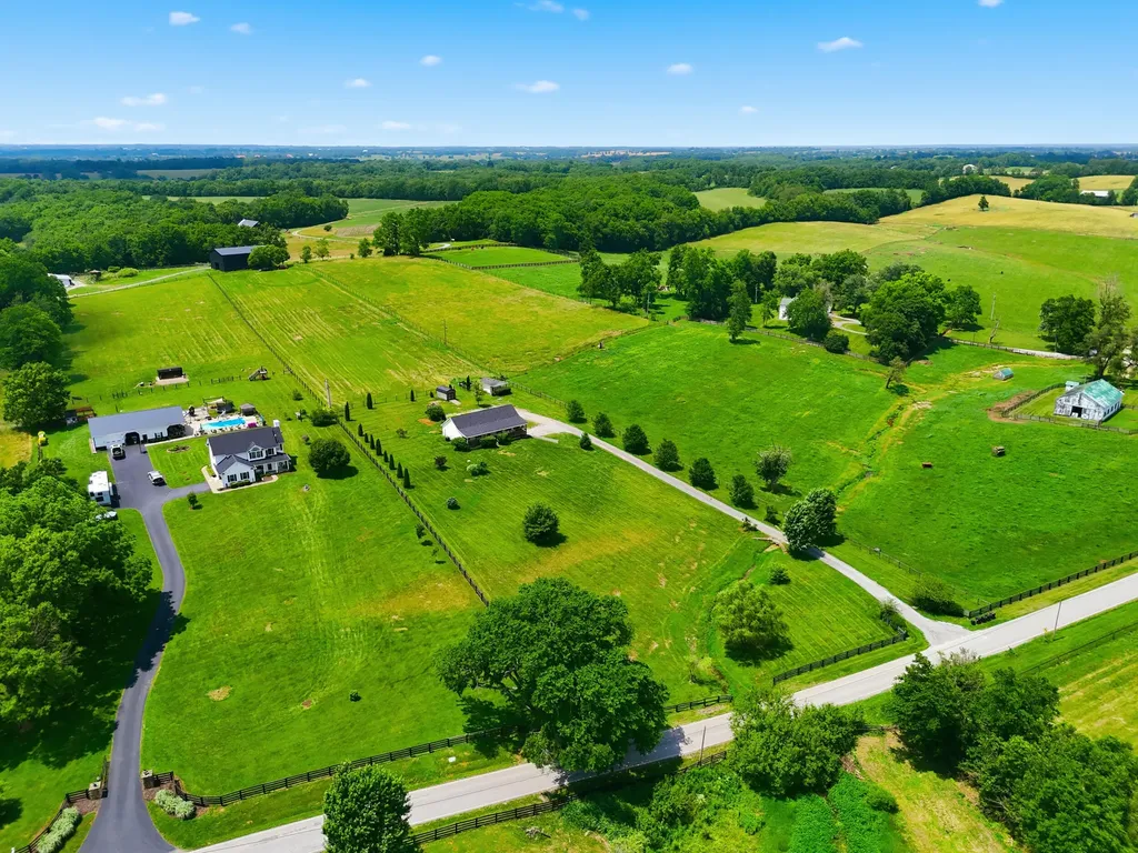 550 College Road Paris KY 40361
