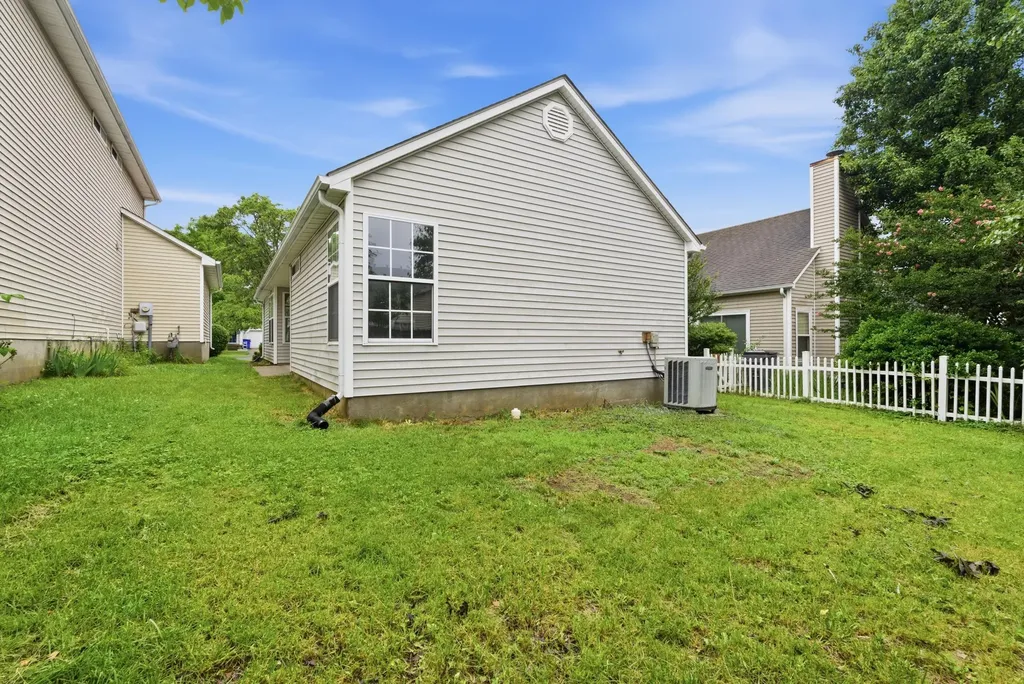 1132 Lantern Creek Court Lexington KY 40517