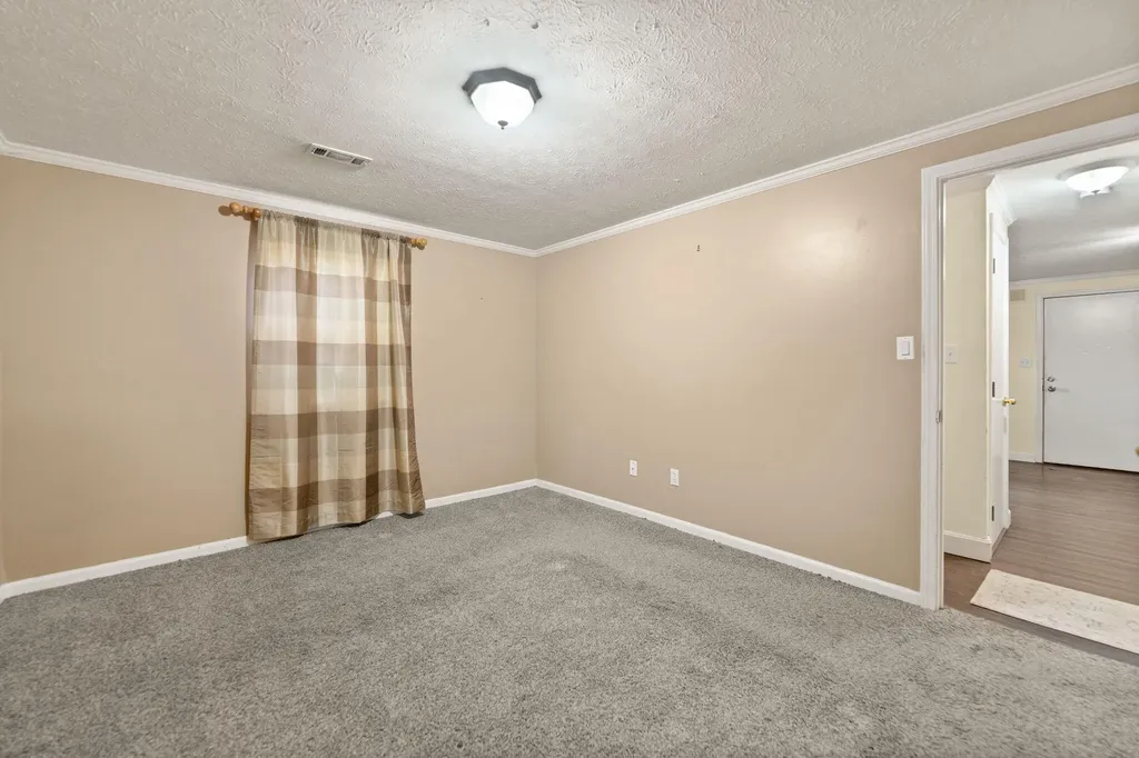 1824 Farmview Drive Lexington KY 40515