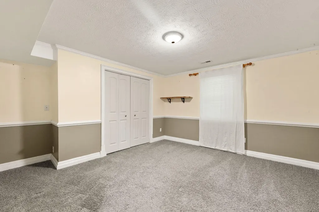 1824 Farmview Drive Lexington KY 40515