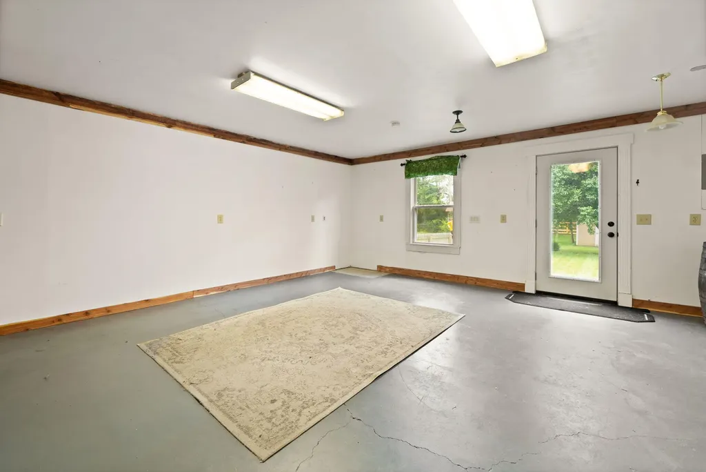 1824 Farmview Drive Lexington KY 40515