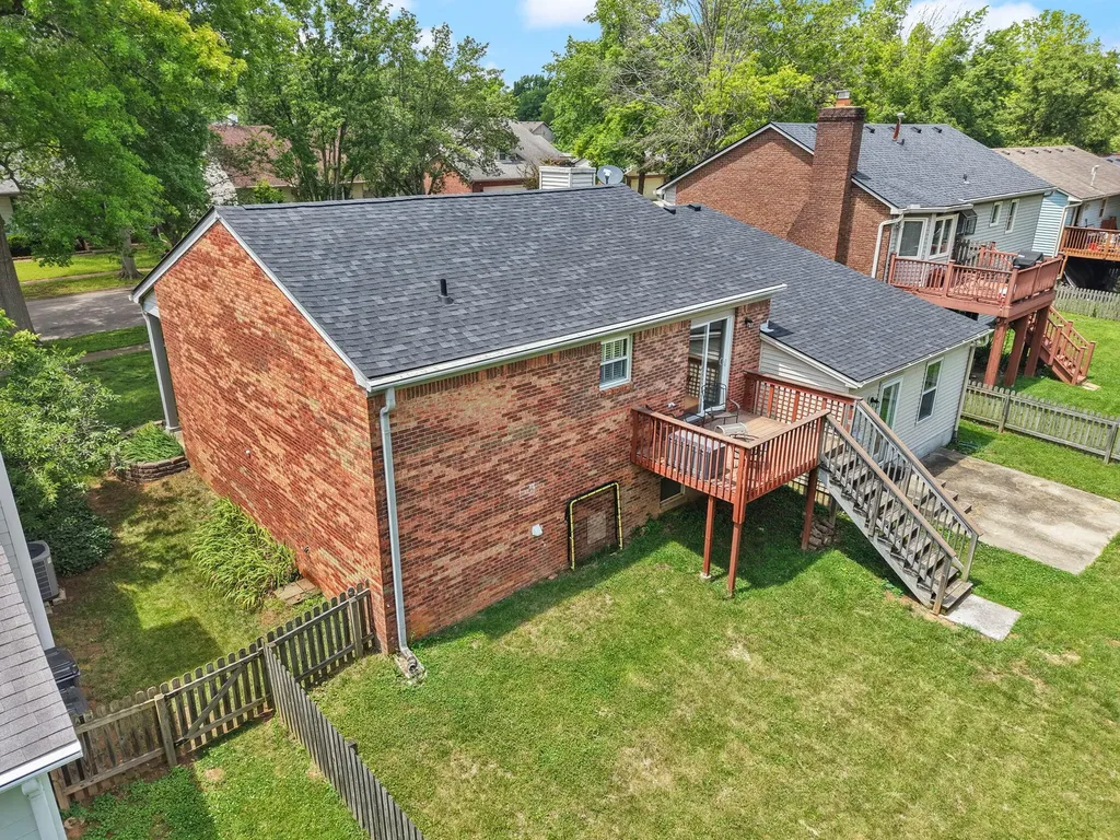 1824 Farmview Drive Lexington KY 40515