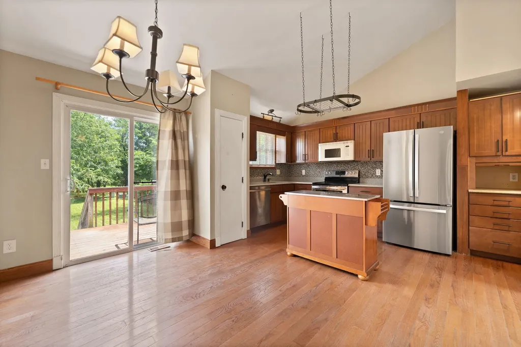 1824 Farmview Drive Lexington KY 40515