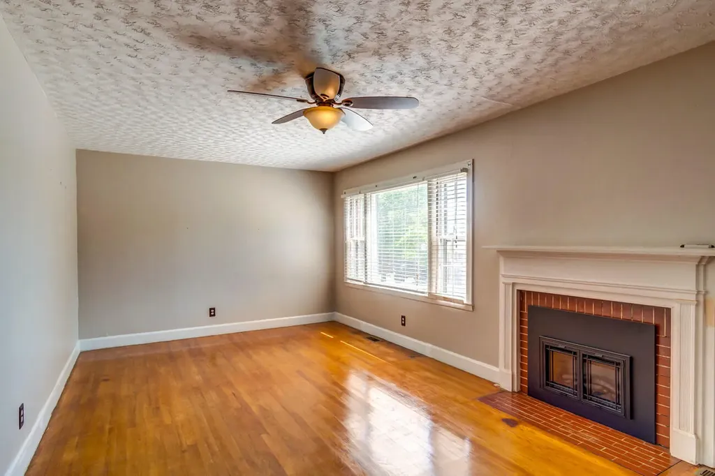 120 Windsor Drive Winchester KY 40391