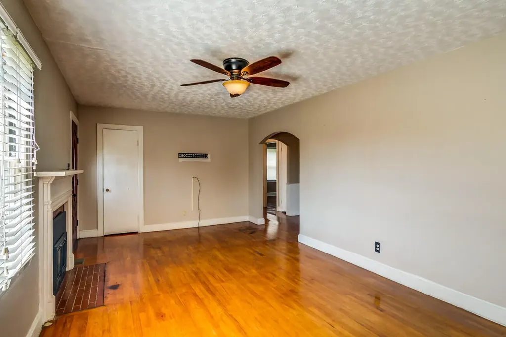 120 Windsor Drive Winchester KY 40391