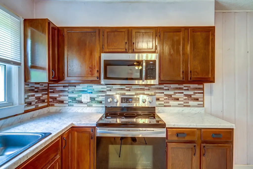 120 Windsor Drive Winchester KY 40391