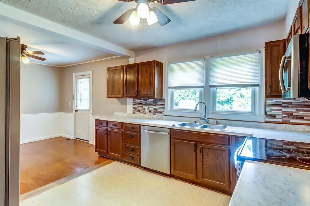 120 Windsor Drive Winchester KY 40391