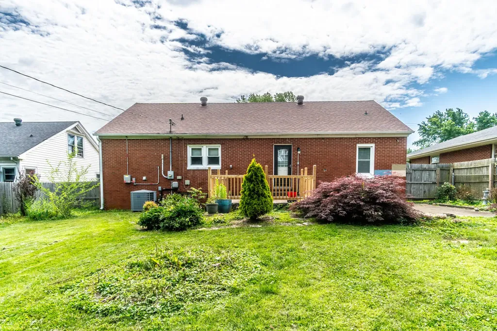 120 Windsor Drive Winchester KY 40391