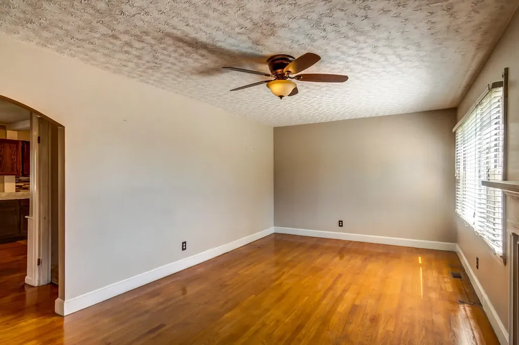 120 Windsor Drive Winchester KY 40391