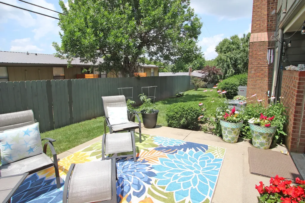 3475 Lyon Drive Lexington KY 40513