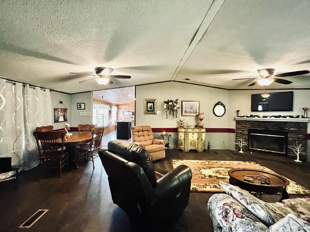 1041 State Highway 1809 Barbourville KY 40906