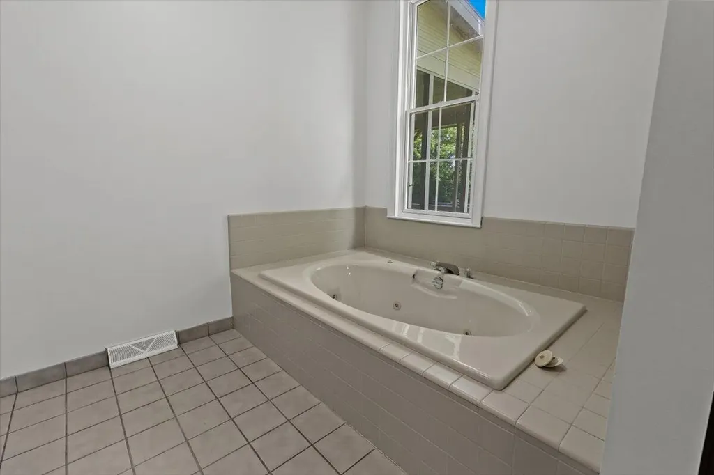 4001 Shannon Run Road Versailles KY 40383