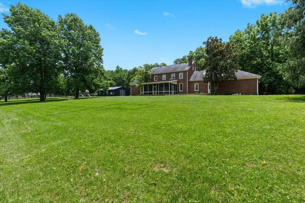 4001 Shannon Run Road Versailles KY 40383
