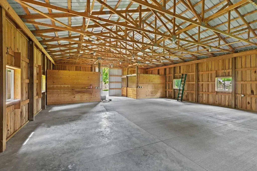 4001 Shannon Run Road Versailles KY 40383