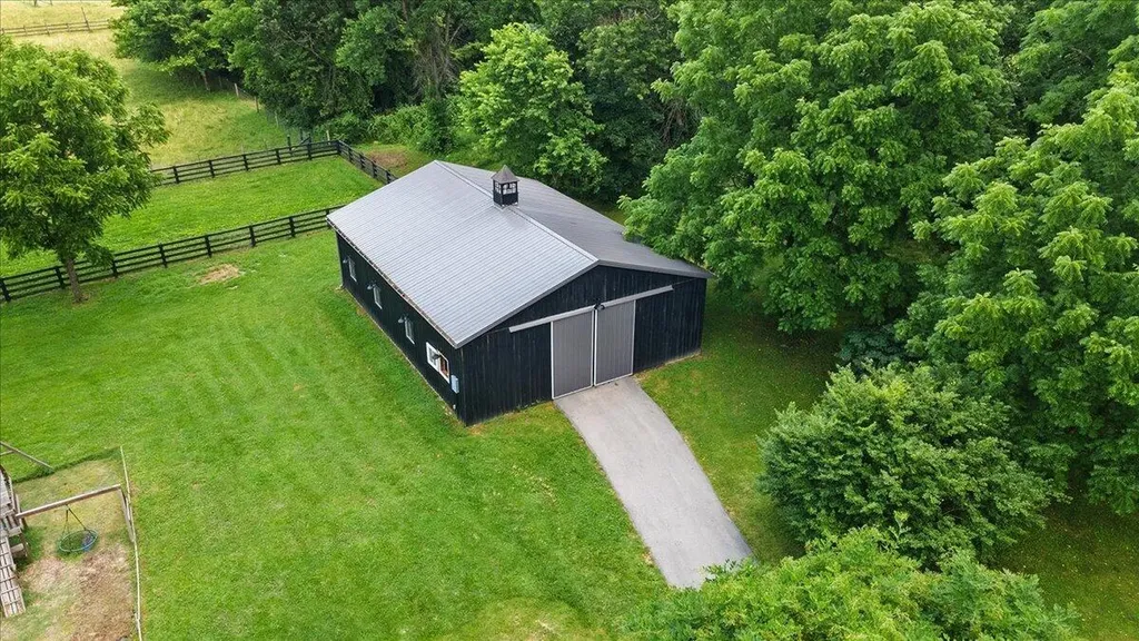 4001 Shannon Run Road Versailles KY 40383