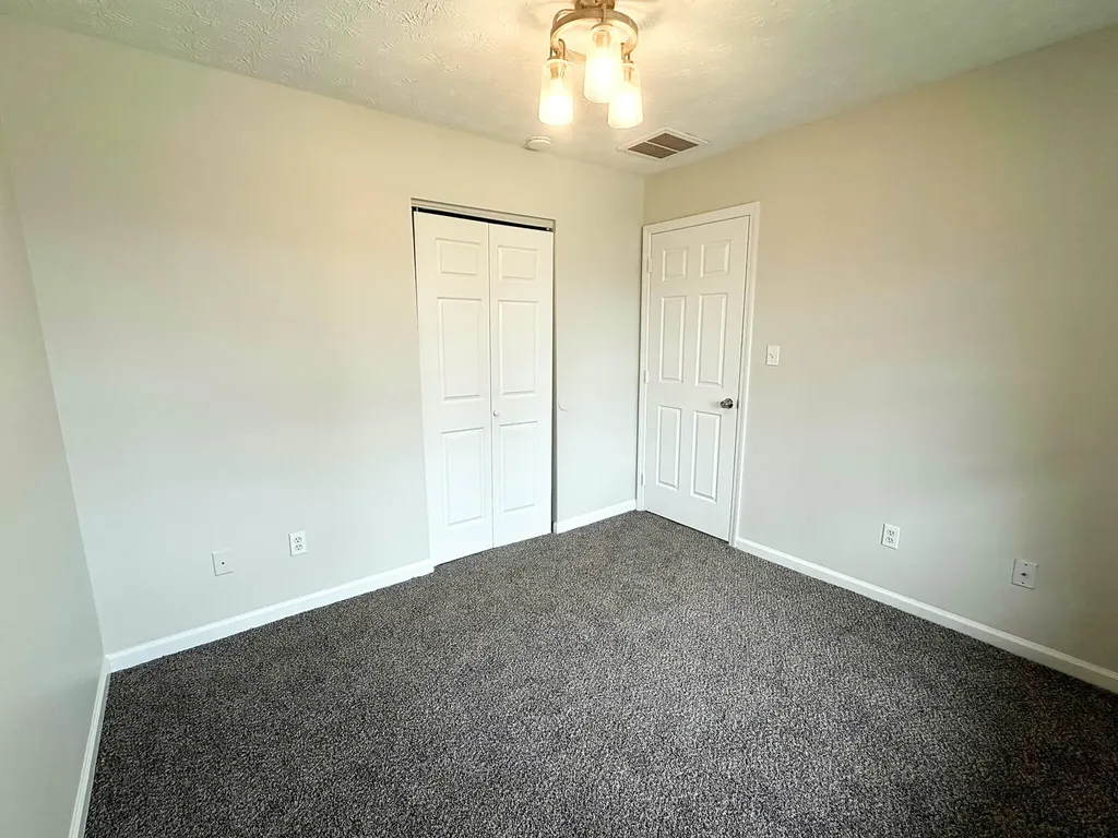 677 Graftons Mill Lane Lexington KY 40509