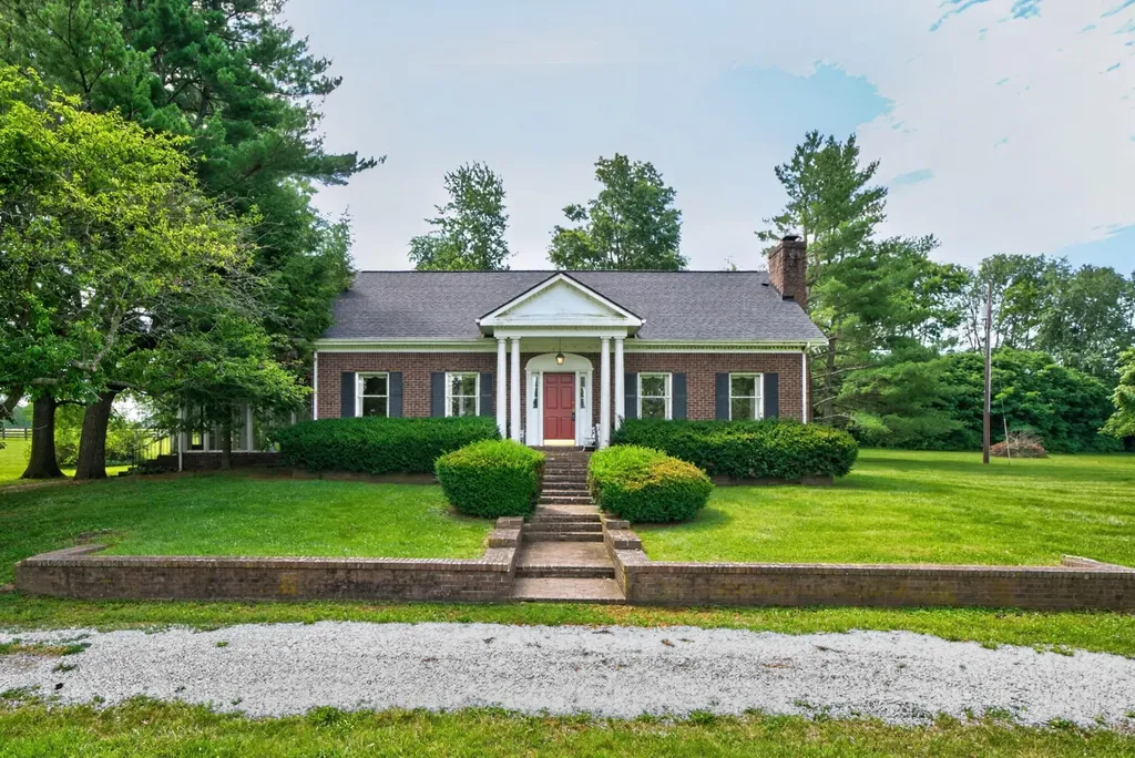 3750 Keene Troy Pike Versailles KY 40383