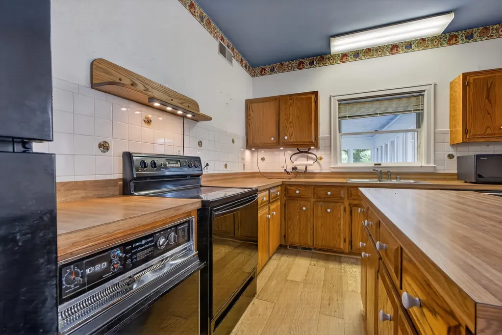 3750 Keene Troy Pike Versailles KY 40383