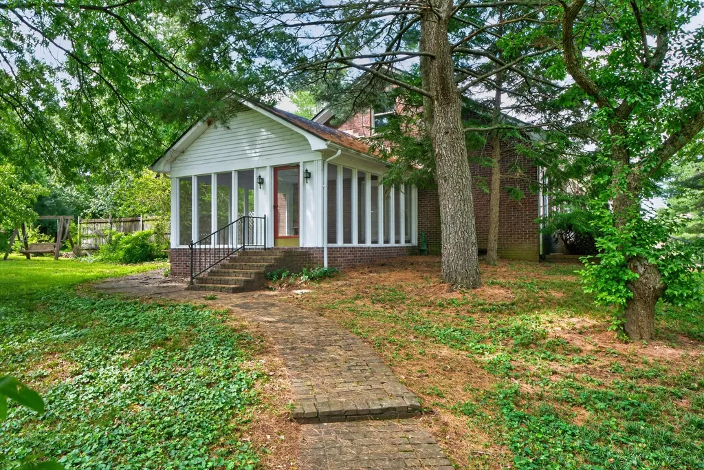 3750 Keene Troy Pike Versailles KY 40383