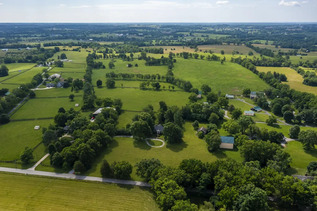 3750 Keene Troy Pike Versailles KY 40383