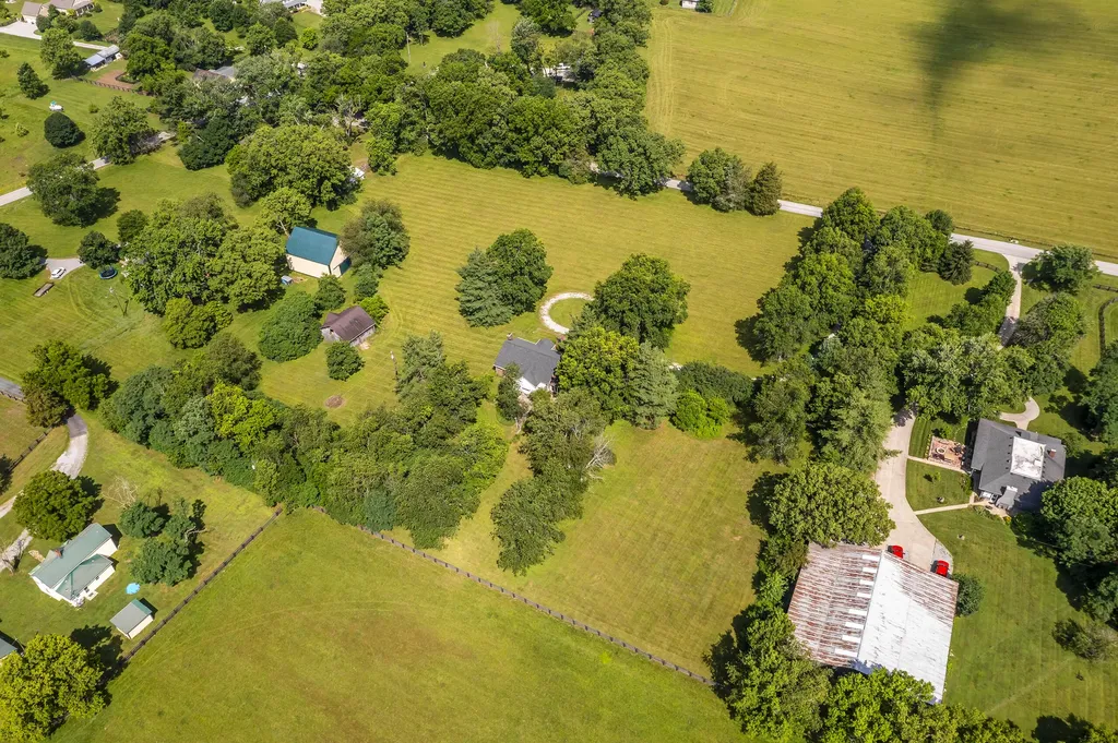 3750 Keene Troy Pike Versailles KY 40383