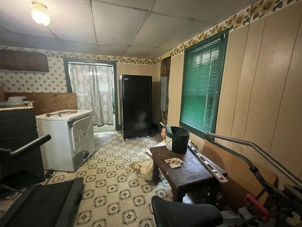14641 Highway 522 Cumberland KY 40823